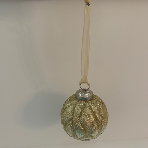 Martha Stewart Christmas Ornaments Glass 6 Gold Glitter Christmas Ornaments - Picture 7 of 9